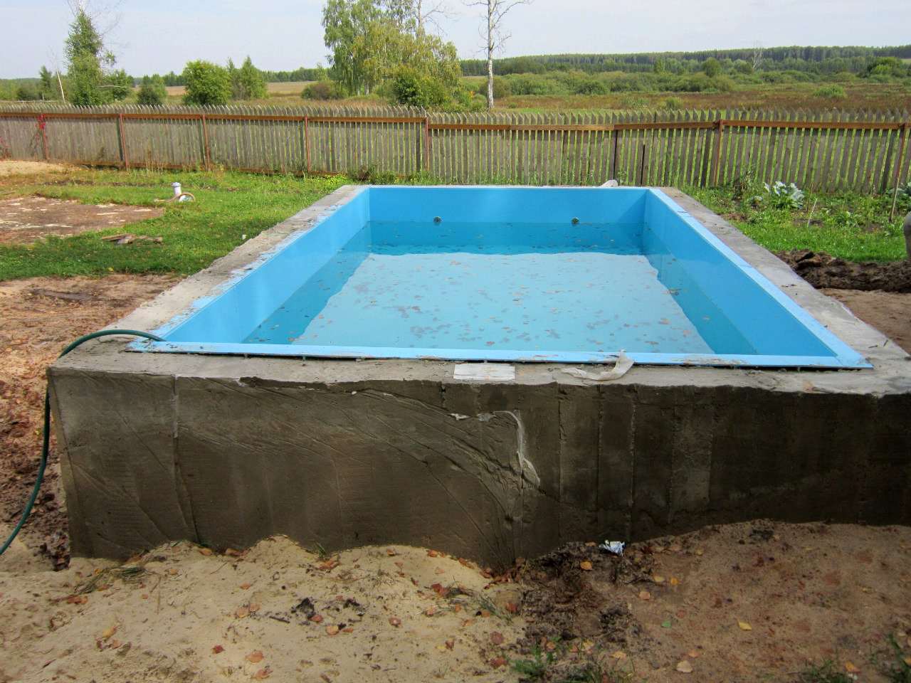 Услуги монтажа пластиковых бассейнов