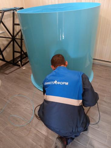 монтаж пластиковых купелей на объекте заказчика